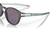 OAKLEY Latch Matte Carbon Prizm Grey