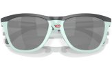 Päikeseprillid OAKLEY Frogskins Range Carbon/Blue Milkshake Prizm Black