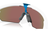 Päikeseprillid OAKLEY Sphaera Matte White Prizm Sapphire Polarized