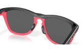 Päikeseprillid OAKLEY Frogskins Hybrid Matte Black/Neon Pink Prizm Black