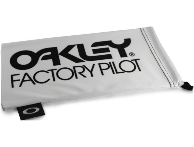 Mikrofiibrist prillikott OAKLEY Factory Pilot White