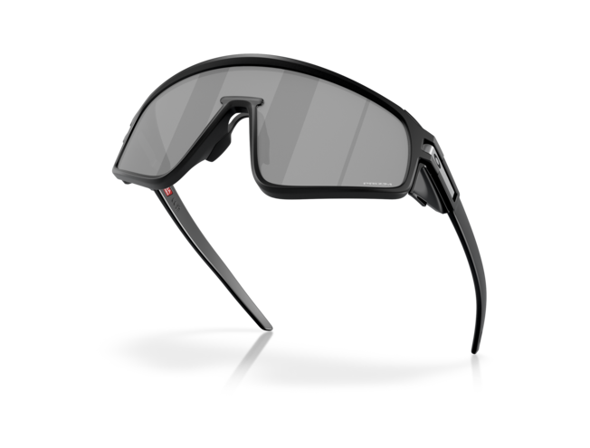 Päikeseprillid OAKLEY Latch Panel Matte Black Prizm Black