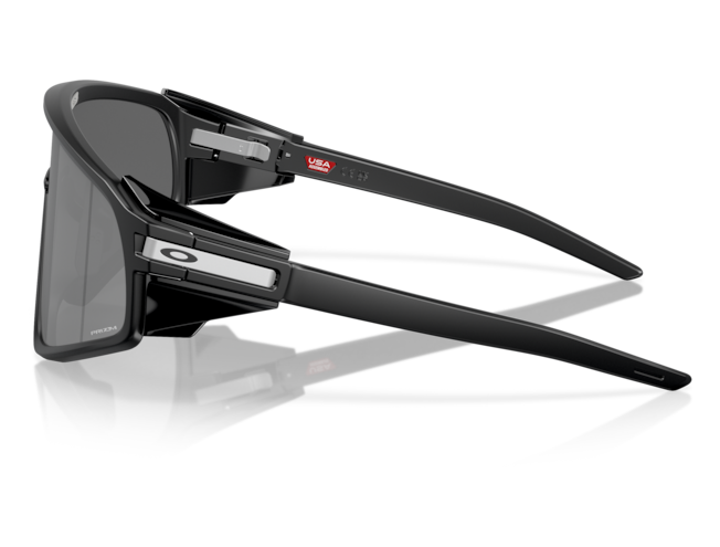 Päikeseprillid OAKLEY Latch Panel Matte Black Prizm Black