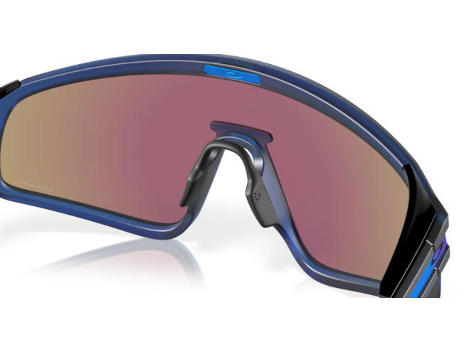 Päikeseprillid OAKLEY Latch Panel Matte Transparent Navy Prizm Sapphire