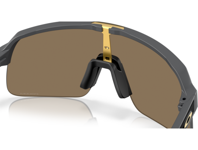 Päikeseprillid OAKLEY Sutro Lite S Matte Carbon Prizm 24k