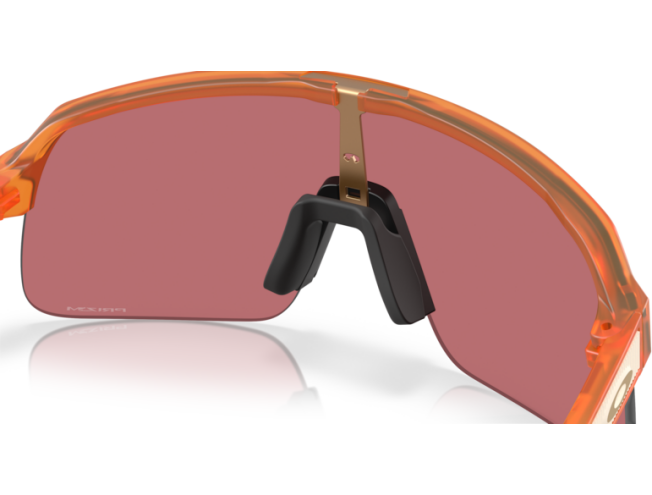 Päikeseprillid OAKLEY Sutro Lite S Matte Transparent Ginger Prizm Dark Golf