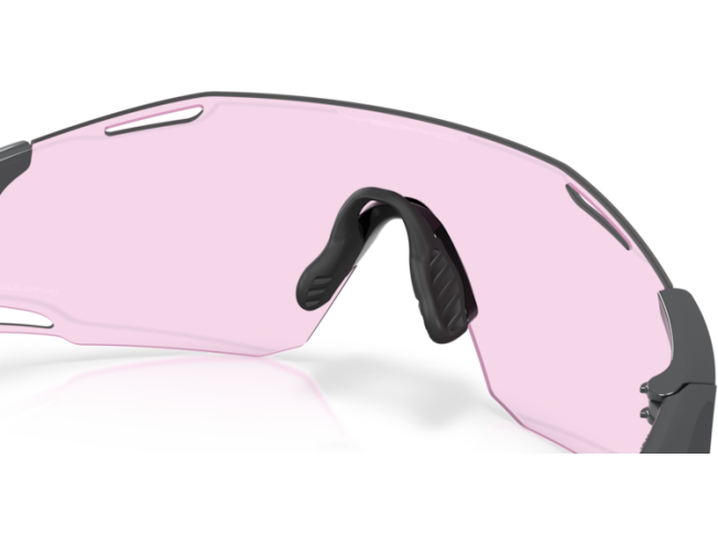 Päikeseprillid OAKLEY Cybr Dyno Polished Carbon Prizm Low Light