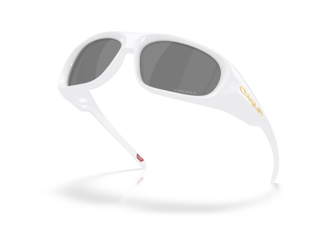 Päikeseprillid OAKLEY Belleville Pearl White Prizm Black