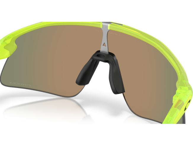 P&auml;ikeseprillid Oakley Stunt Devil Matte Uranium Prizm Ruby