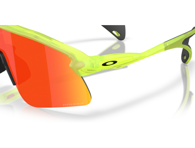 P&auml;ikeseprillid Oakley Stunt Devil S Matte Uranium Prizm Ruby